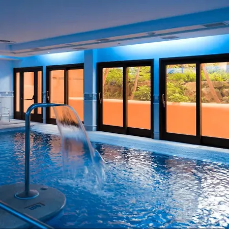Beachfront Penthouse & & Pools & Gym - Ehhouse *