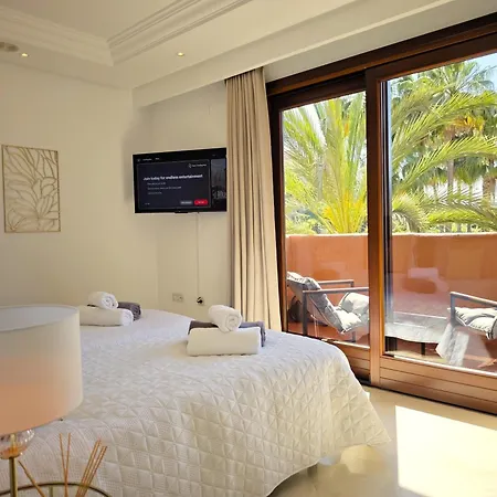 Beachfront Penthouse & & Pools & Gym - Ehhouse Apartmán