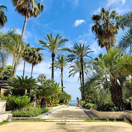Lejlighed Beachfront Penthouse & & Pools & Gym - Ehhouse *