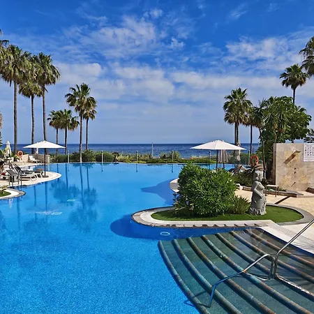 Beachfront Penthouse & & Pools & Gym - Ehhouse Apartmán *