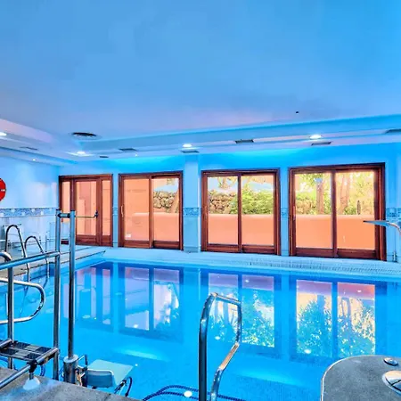 Apartmán Beachfront Penthouse & & Pools & Gym - Ehhouse *